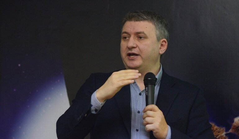 yuriy-romanenko-institut10