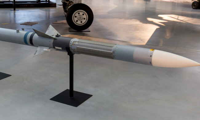 Ракета AIM-120 AMRAAM / Фото: militarnyi.com