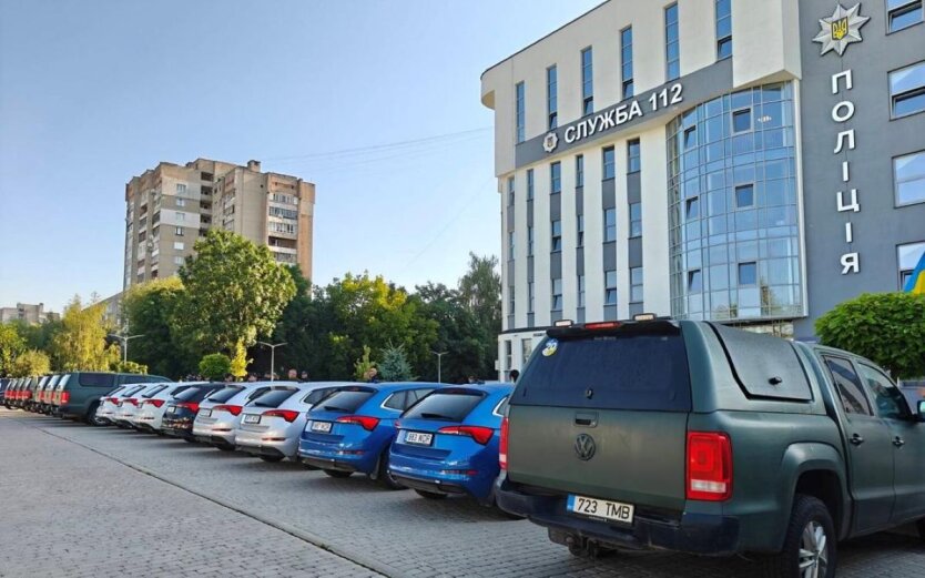 Полицейские автомобили от Эстонии