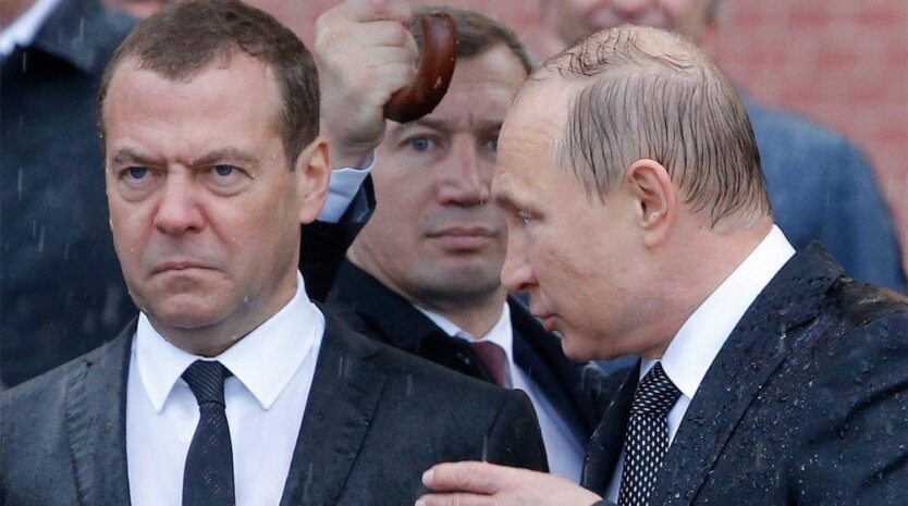 Путін і Медведєв, наступник, Росія