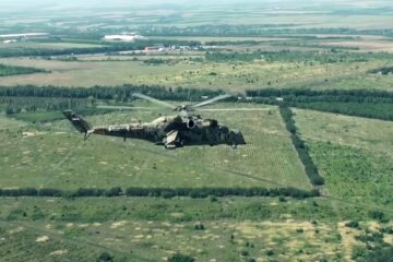 военный вертолет МИ-35, жесткая посадка, Крым