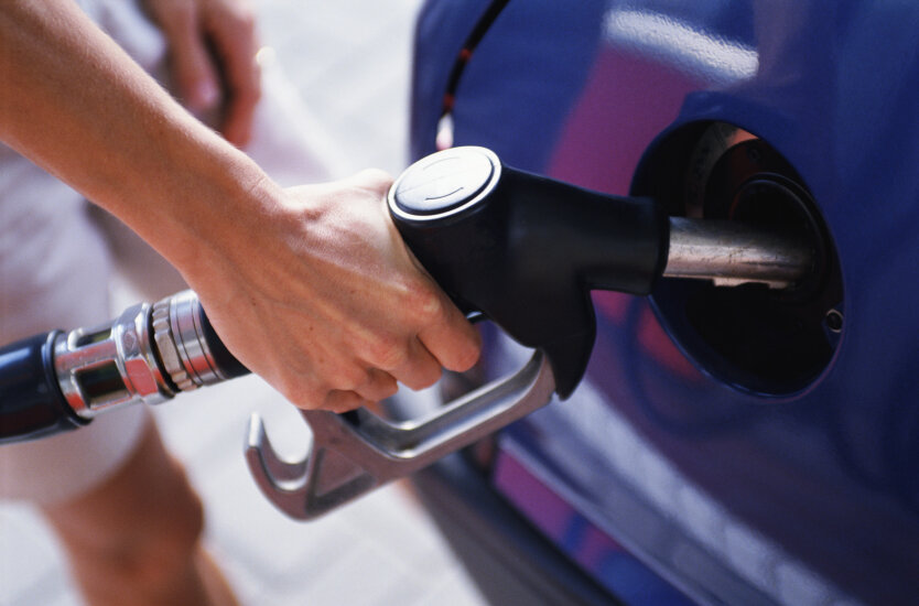 ОККО, WOG, Shell, Mango и другие АЗС опубликовали свежие цены на бензин, дизтопливо и автогаз