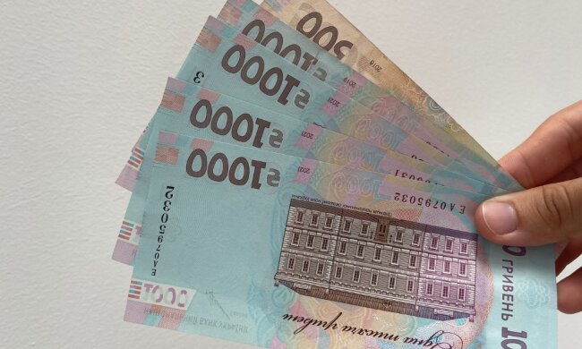 Выплата пенсий / Фото Canva