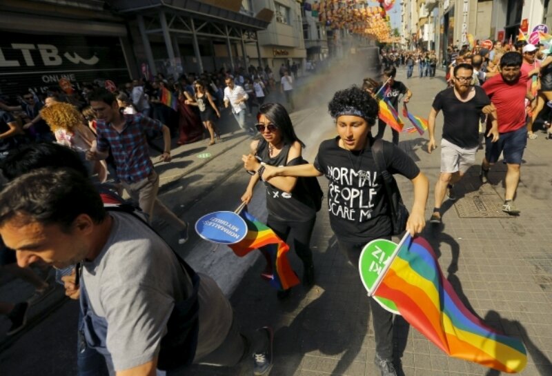 гей-парад в стамбуле