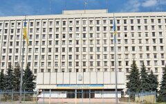 Скандал в Киевской области: 7 депутатов «Слуги народа» сорвали заседание облсовета