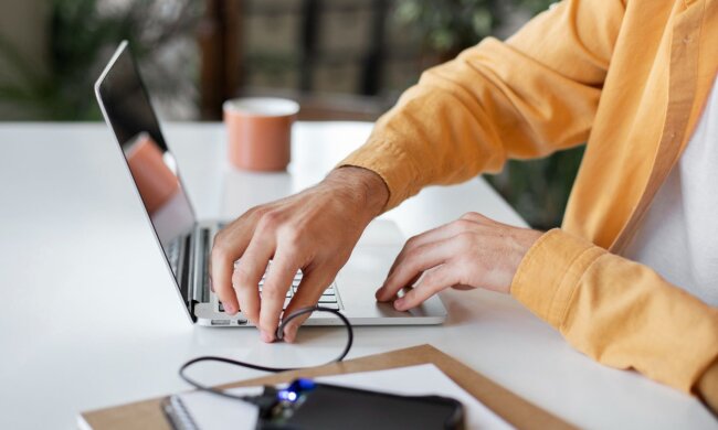 Вакансії із бронею / Фото: Getty Images