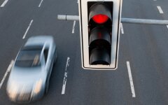 Проїзд на червоний сигнал світлофора