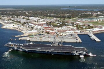 база ВМС США во Флориде