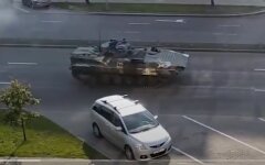 В центре Минска появилась военная техника: видео