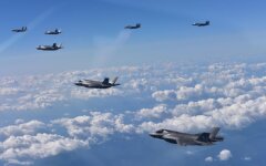 f35