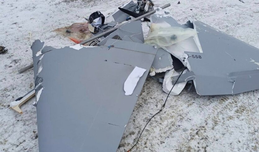 Уламки ударного дрона зі Starlink