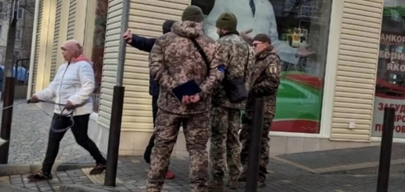 Українцям пояснили, чи можуть працівники ТЦК затримувати людей на вулиці