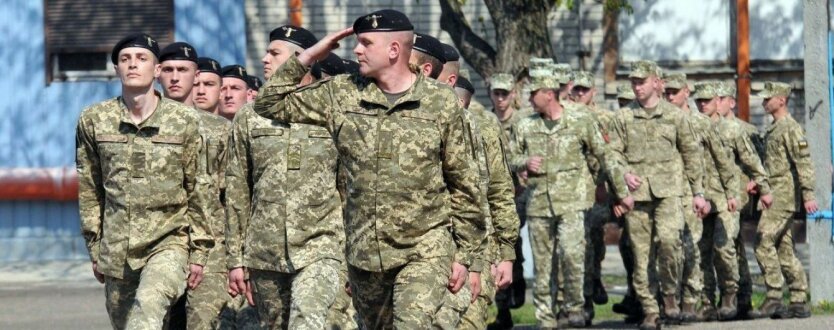 Картинки по запросу уменьшить срок службы в украинской армии