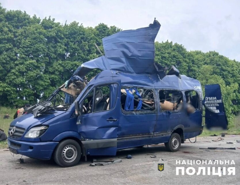 Удар по автобусу в Білопіллі