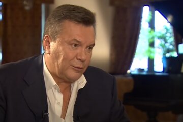 Виктор Янукович, вторжение россии в Украину, самолет Януковича