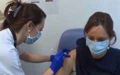 Вакцинация препаратом Pfizer началась 18 апреля