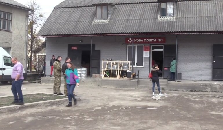 Скандал на "Новой почте",Отделение "Новой почты",Посылка "Новой почтой"