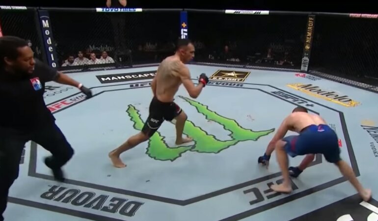 Бой Тони Фергюсона и Джастина Гэтжи