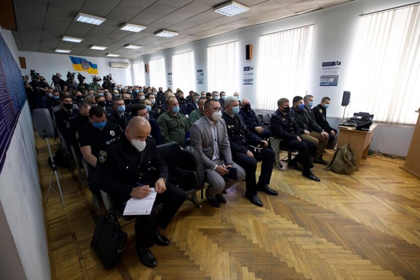 В Павлограде расформировали отдел полиции, доклад авакова