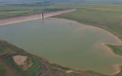 вода