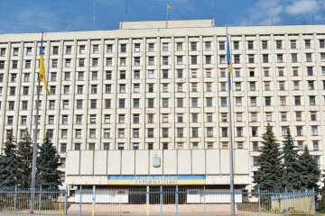 Скандал в Киевской области: 7 депутатов «Слуги народа» сорвали заседание облсовета