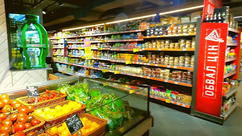 Продукты в украинском супермаркете, соль, цена на соль