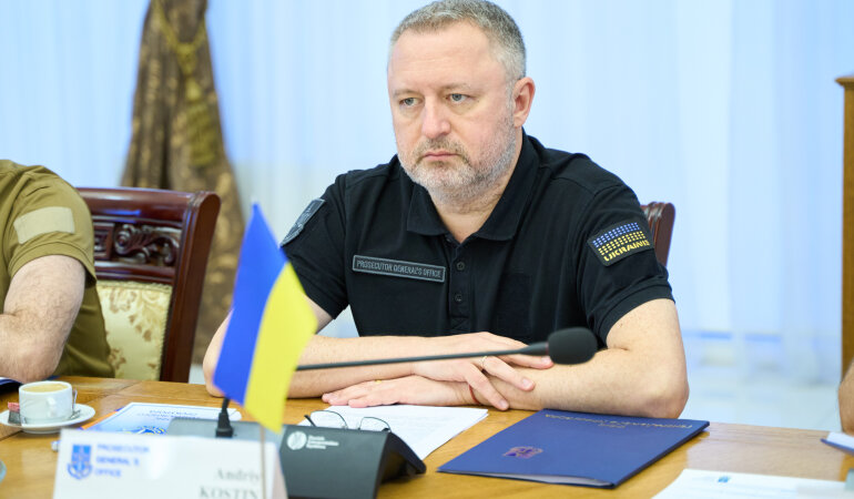 Андрій Костін