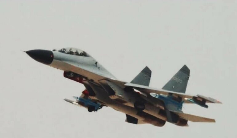 Китайский истребитель J-11BS