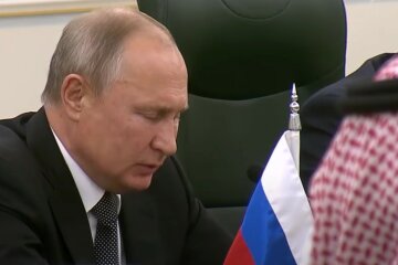 «Хамское поведение аукнулось»: Крутихин объяснил сговорчивость Путина по нефти