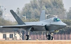 Истребитель J-35