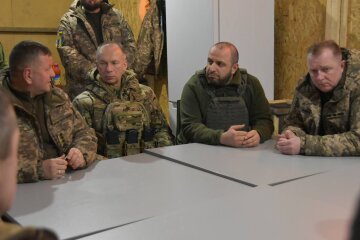 Валерій Залужний, Олександр Сирський, Рустем Умеров і Сергій Шаптала