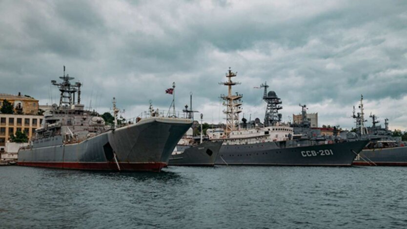Россия вывела на боевое дежурство корабли