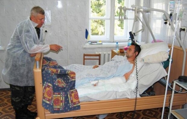 раненый госпиталь