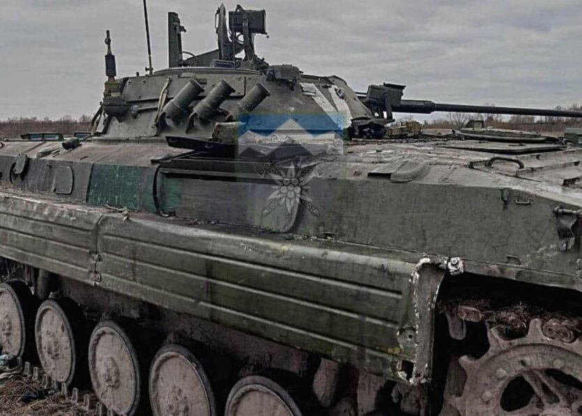 Трофейный танк Т-80