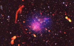 kosmos_skoplenie-abell-2744