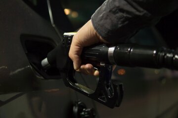 Заправка авто в Украине