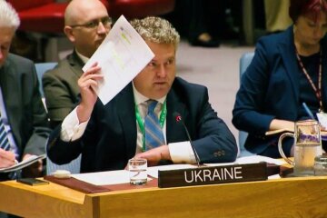 Сергей Кислица,Репрессии против украинцев в Крыму,Украинские паспорта в Крыму