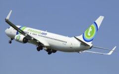 Amsterdam, The Netherlands — June 12 2015: PH-HSI Transavia Boei