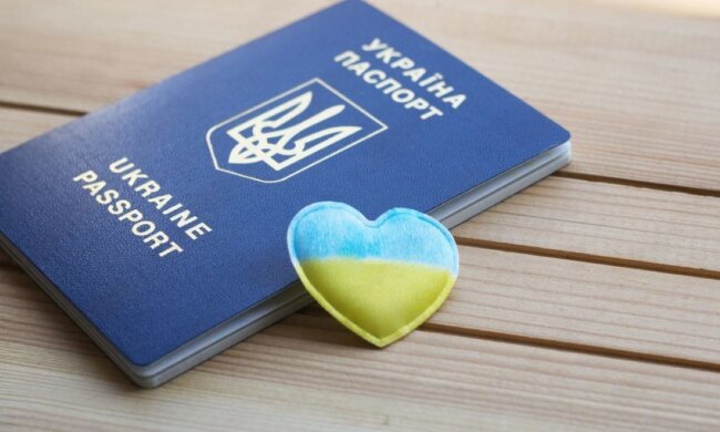 Оформлення паспортів / Фото: stock.adobe.com