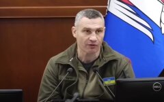 Виталий Кличко, Киев, Сквер дружбы с москвой, перпименование