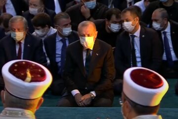 Эрдоган пришел на первый намаз в Соборе Святой Софии