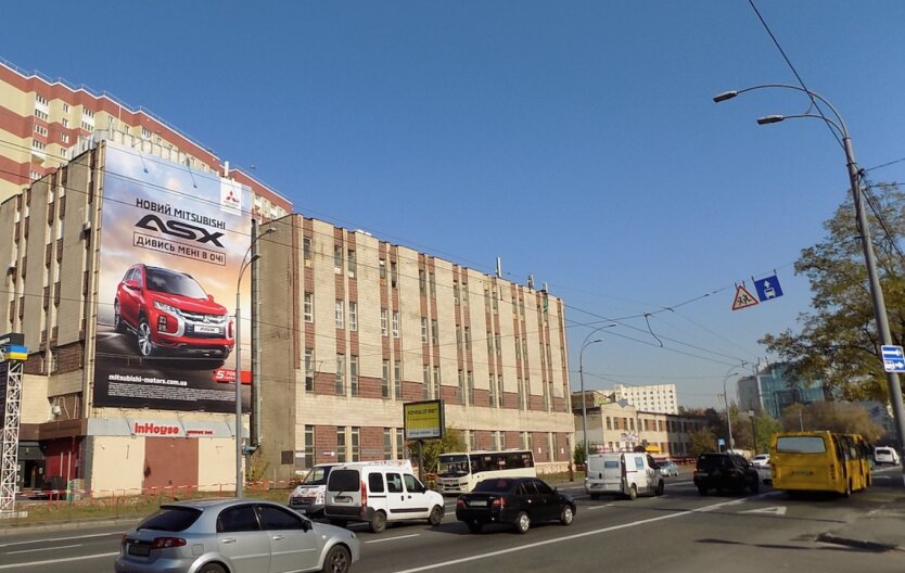 Проспект Валерія Лобановського, Київ