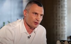 Виталий Кличко, Киев, комендантский час