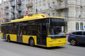 Проїзд у Києві / Фото: Віталій Носач, РБК-Україна