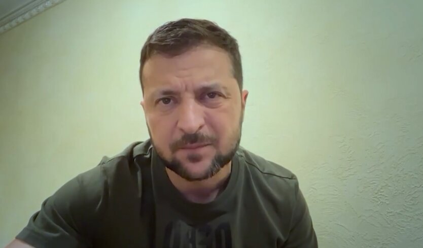 Зеленский прокомментировал российские обстрелы Запорожской АЭС