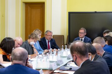 Встреча в Офисе президента, судебная реформа в Украине, послы G7