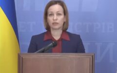Министр социальной политики Марина Лазебная