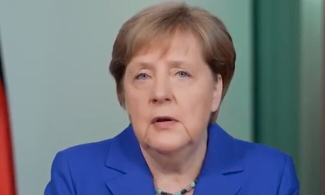 Меркель осудила агрессию против Украины и напомнила об исторической связи с Россией