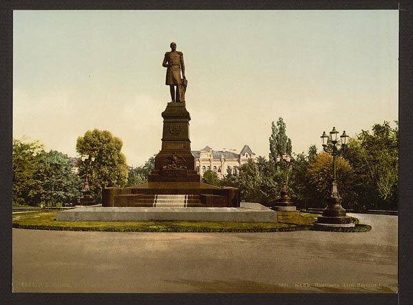 Памятник Царю Николаю I