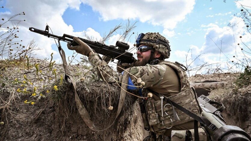 Гвинтівки для ЗСУ / Фото: Getty Images